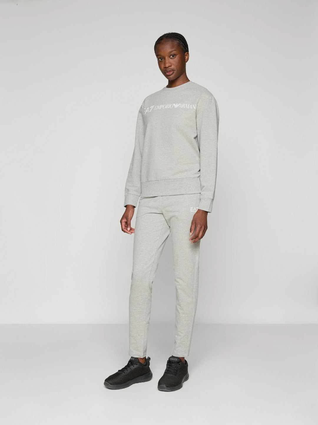 Tuta EA7 Emporio Armani Donna Grigia – Completo Sportivo Premium in Cotone