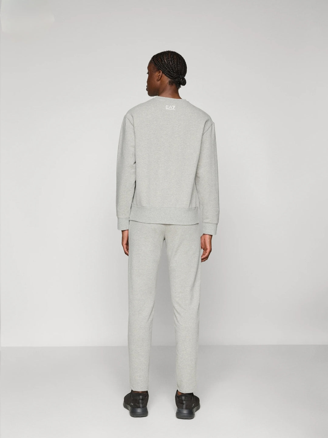 Tuta EA7 Emporio Armani Donna Grigia – Completo Sportivo Premium in Cotone